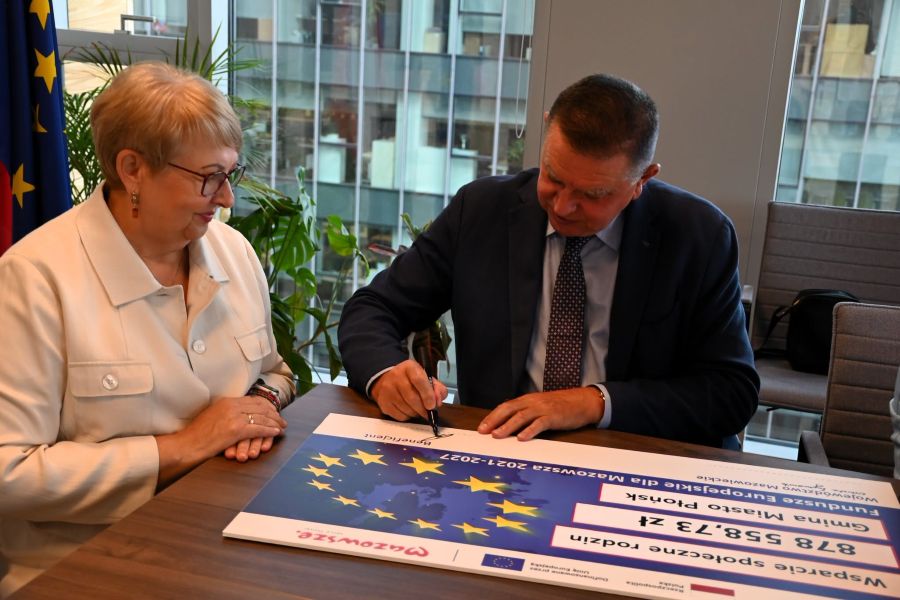 Blisko milion złotych na wsparcie płońskich rodzin